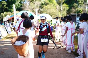 BIB: 3162
                            <button type="button" onclick="openModal(19046407)" class="btn btn-primary btn-sm float-right btn-popup" data-toggle="modal" data-target=".modal-high-quality">
                        <i class="fas fa-shopping-cart"></i> Add to Cart
                    </button>
                                            <button type="button" onclick="isThisMe(19046407, true)" class="btn btn-success btn-sm float-right btn-popup btn-isme hidden" data-toggle="tooltip" data-placement="bottom" title="นี่คือรูปของคุณใช่ไหม คลิกที่นี่เพื่อเอาเข้าอัลบั้ม">
                        <i class="fas fa-plus"></i> Add to album
                    </button>
                    <button type="button" onclick="isThisMe(19046407, false)" class="btn btn-warning btn-sm float-right btn-popup btn-isnotme hidden">
                        <i class="fas fa-ban"></i> Remove from album
                    </button>